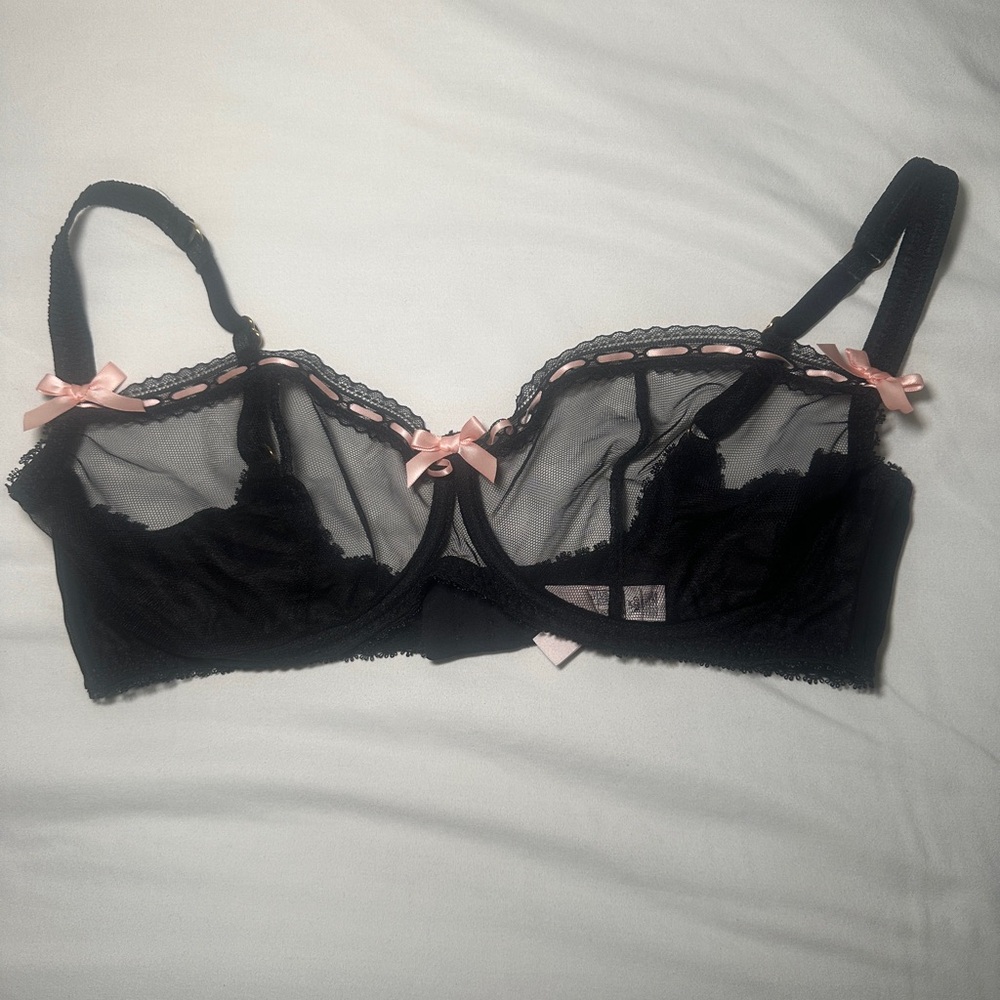 Black & pink lace detail with bows agent provocateur bra size U.S. 36DD UK 36DD